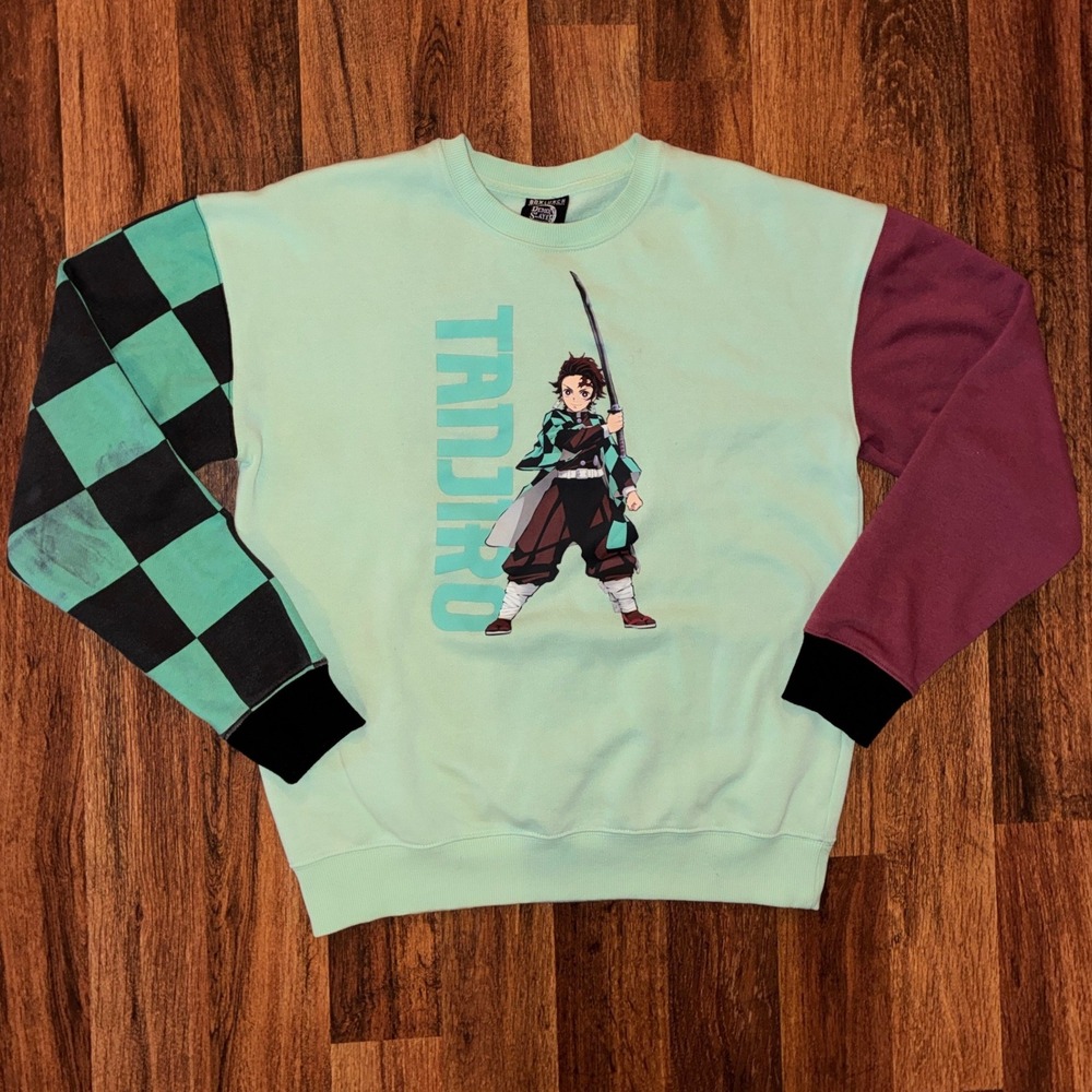BoxLunch Demon Slayer Tanjiro Kamado Mint Green Mismatched Sleeve Sweatshirt M